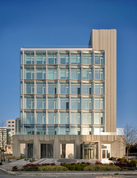 Quartz Plaza